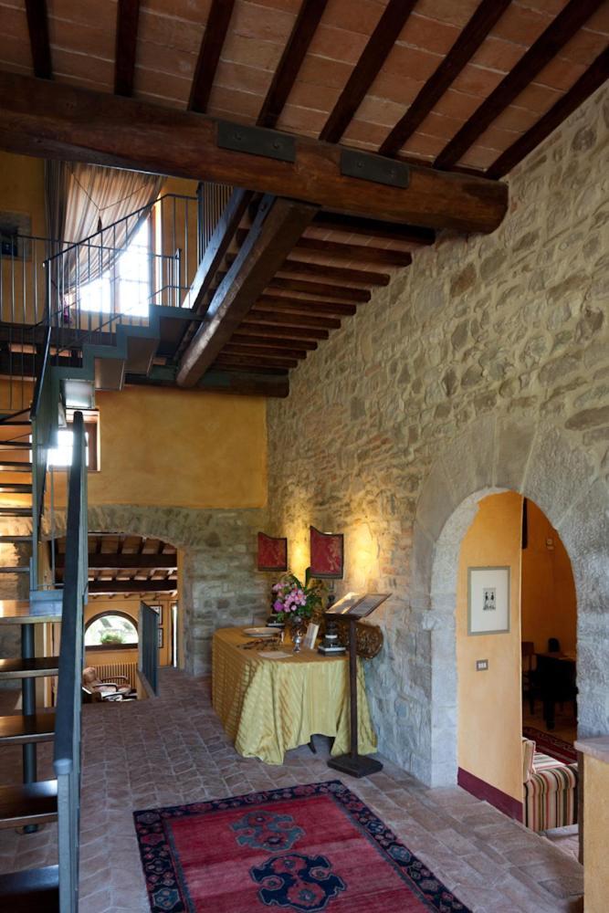 Tenuta Di Canonica โตดี ภายนอก รูปภาพ