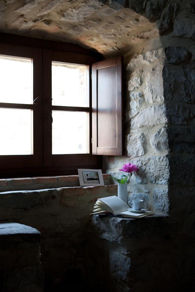 Tenuta Di Canonica โตดี ภายนอก รูปภาพ