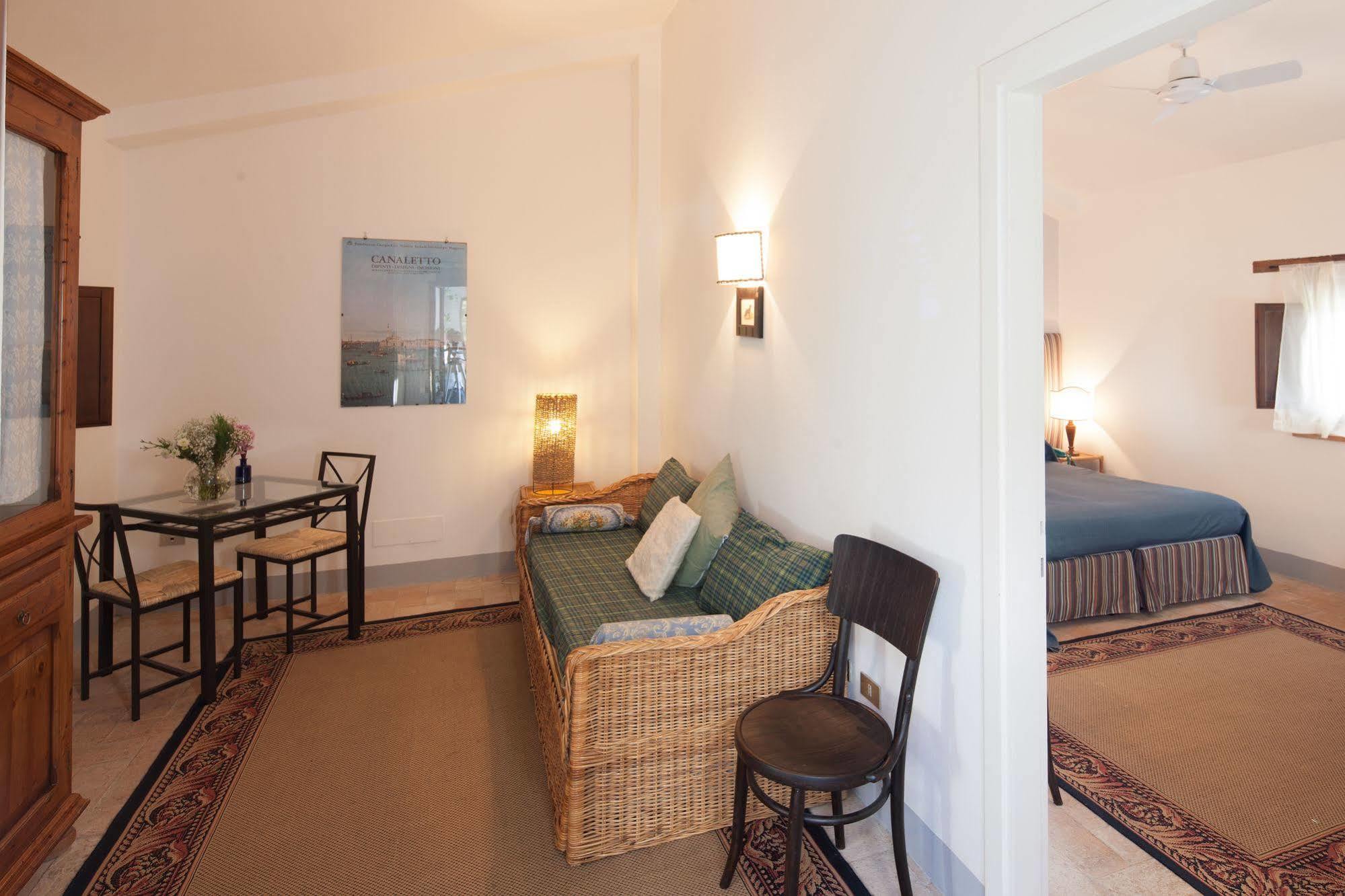 Tenuta Di Canonica โตดี ภายนอก รูปภาพ
