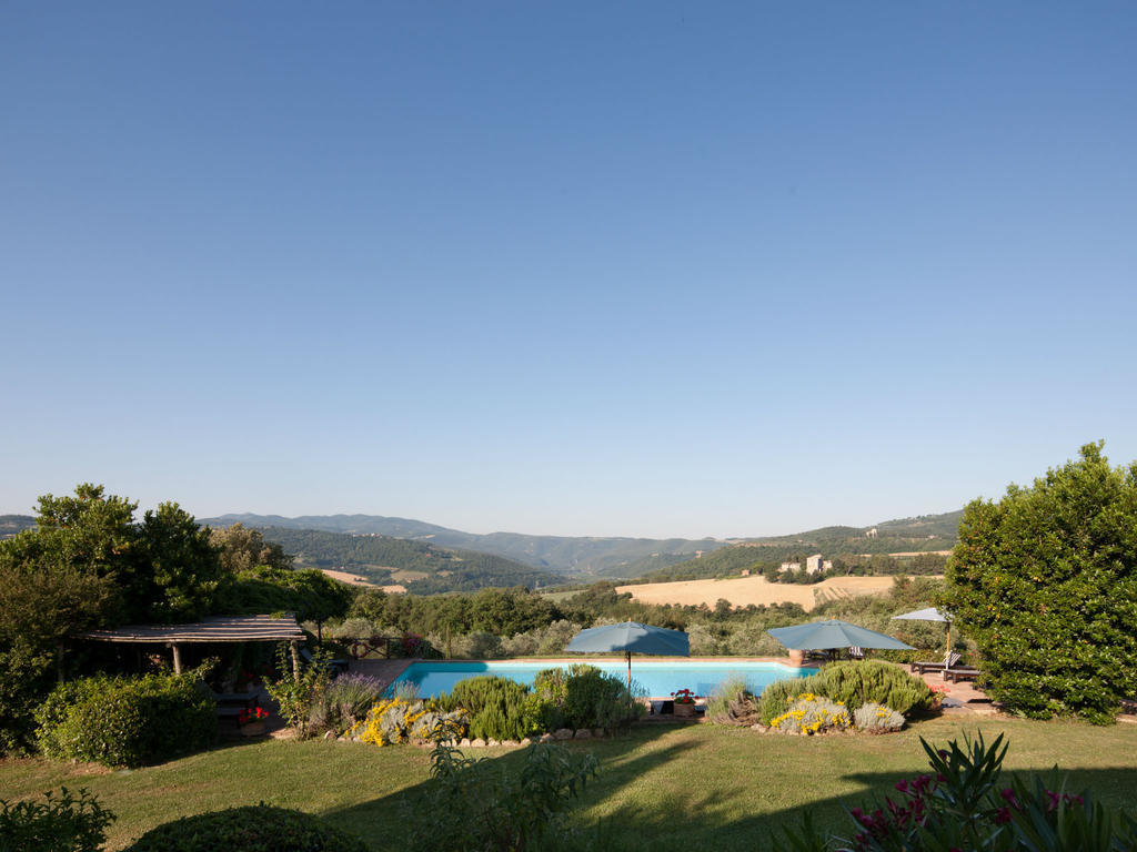 Tenuta Di Canonica โตดี ภายนอก รูปภาพ